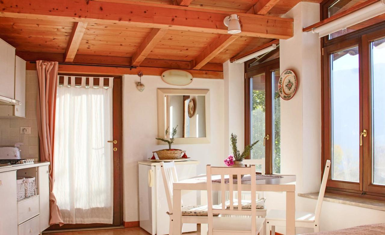 Гостьовий будинок Casa San Tome Torbole Sul Garda Екстер'єр фото